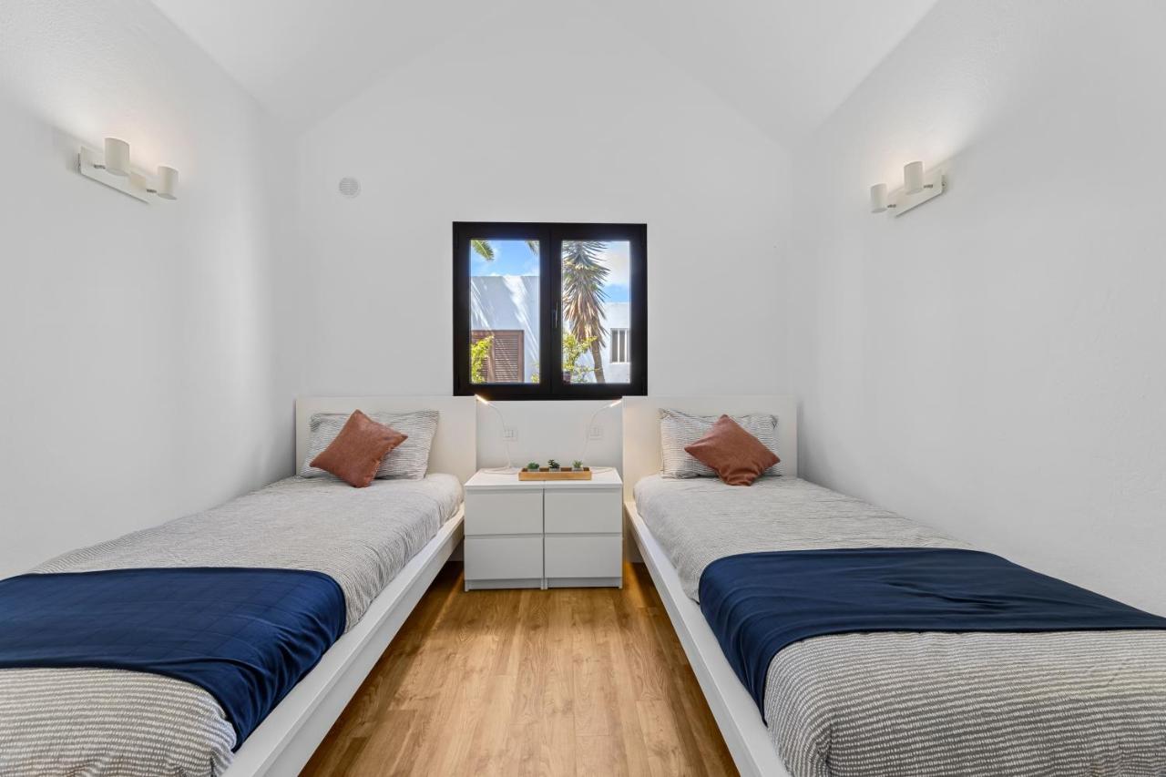 Home2Book Design House Bastian Beach Costa Teguise Extérieur photo